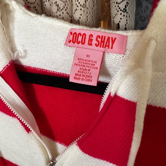 Red and White Striped Zip-Up cropped Hoodie - Picture 3 of 3
